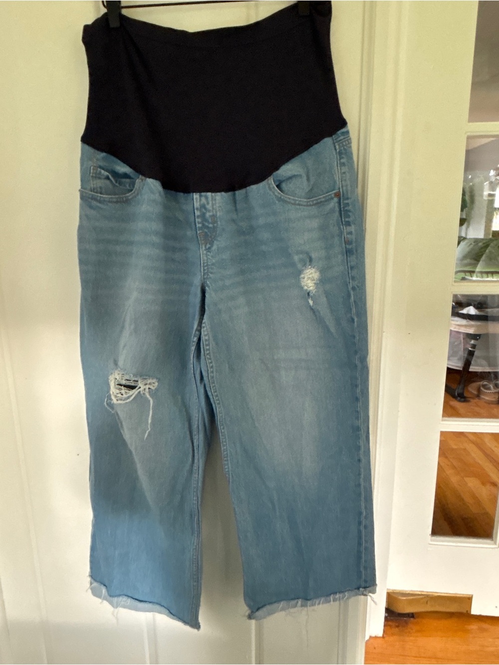 Old Navy Light Blue Wide-Leg Maternity Jeans with Black Waist Panel